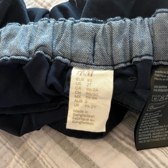 NWT H&M Navy Shorts sz 2T Boys - Picture 3 of 4